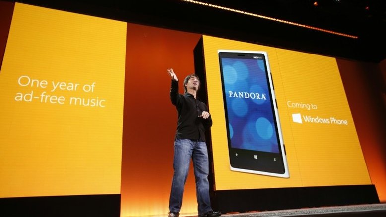 Windows Phone 8 desaparece enquanto Microsoft revisa estratégia para celulares