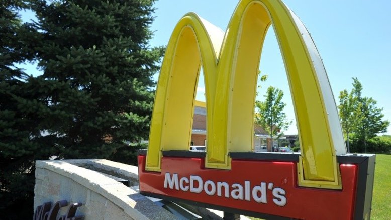 McDonald's tem alta de 28% nos lucros trimestrais graças às vendas