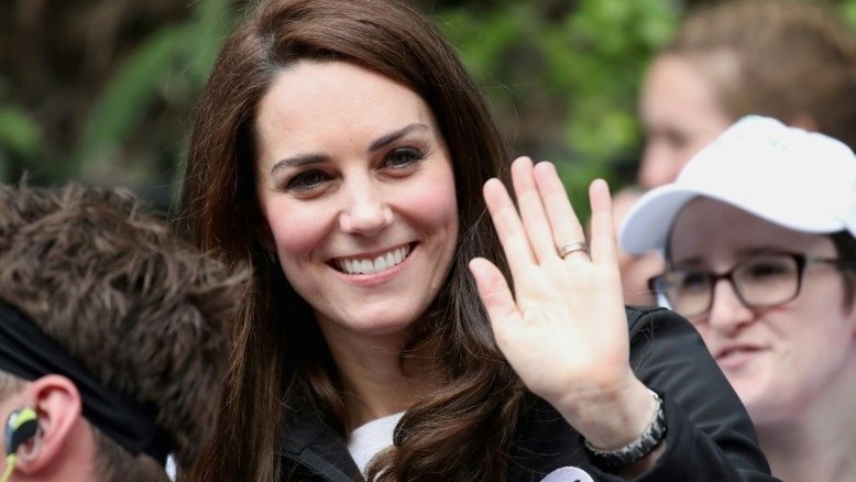Kate Middleton tenta mediar reconciliação de William e Harry, afirma tio da duquesa
