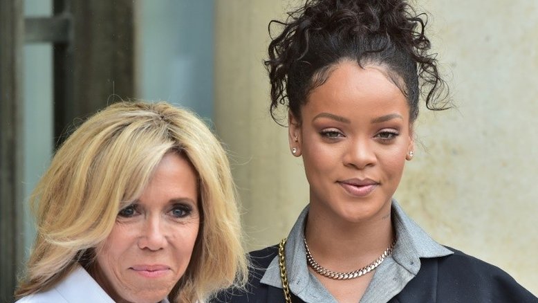 Rihanna é recebida por Macron no palácio do Eliseu