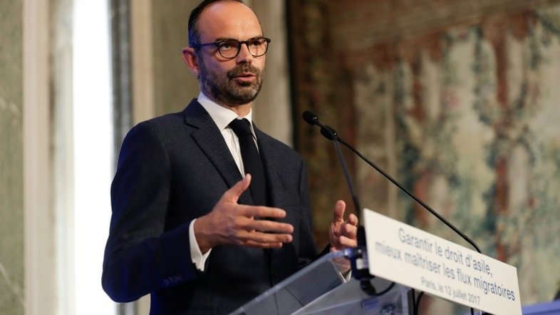 França vai criar 12,5 mil vagas para refugiados