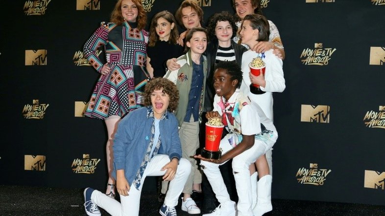 'Stranger Things' retorna com trailer sombrio e inquietante