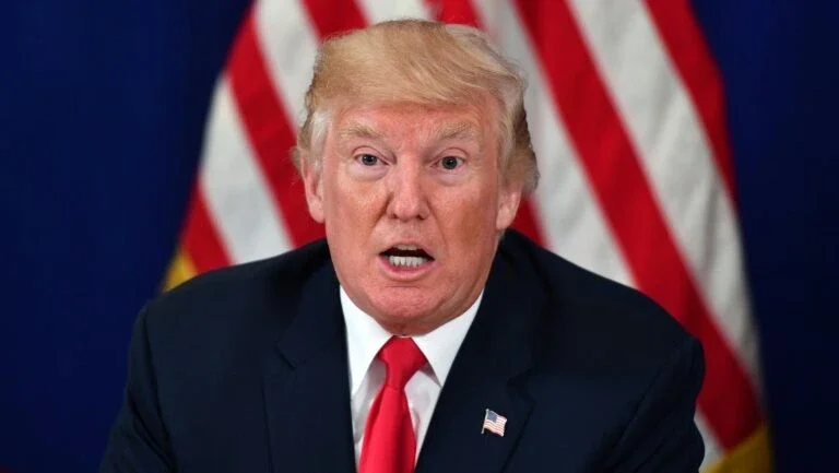 Trump volta a citar opção militar contra Coreia do Norte