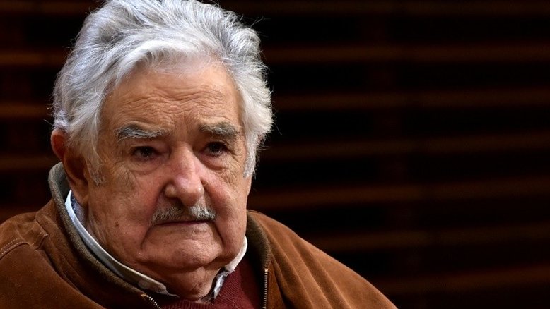 Uruguai: Mujica pede renúncia de equipe econômica se não destravarem venda de maconha
