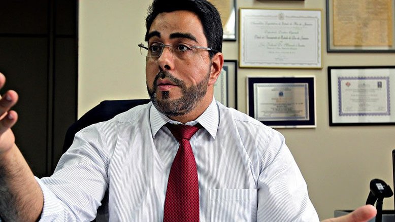 Marcelo Bretas vira 'influencer' e grava vídeos sobre direito, religião e autoajuda