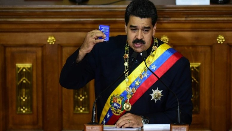 Maduro acusa ex-procuradora de bloquear investigações de corrupção ordenadas por ele
