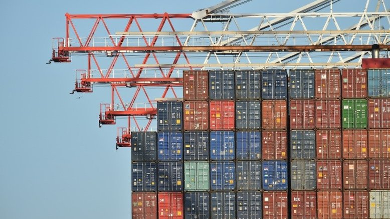 Londres quer manter temporariamente união alfandegária com UE