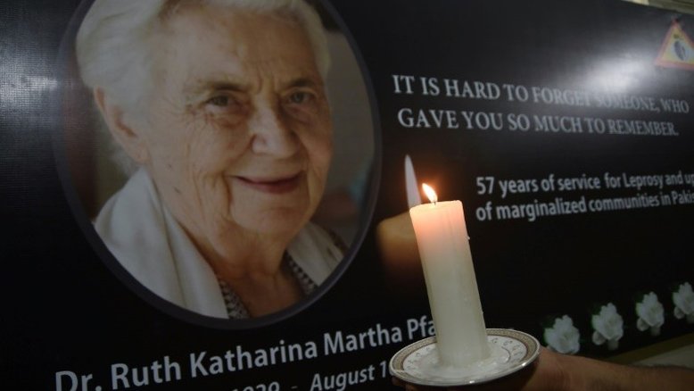 'Madre Teresa' paquistanesa morre aos 87