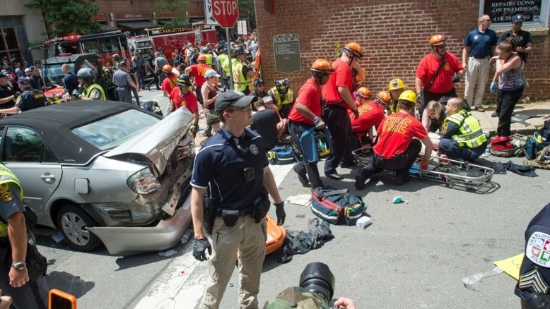 Condenação de Trump a ódio e violência inclui 'supremacistas brancos'