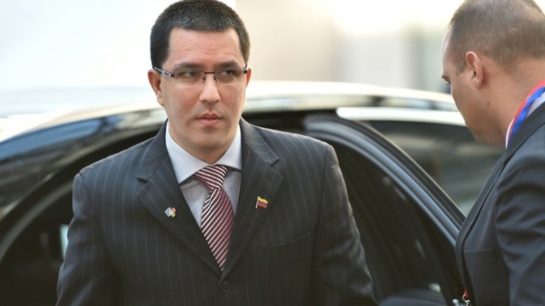 Venezuela protesta ante embaixadores de países que condenaram ruptura democrática