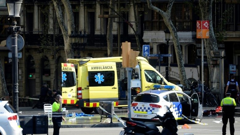 Polícia confirma ataque terrorista com van em Barcelona