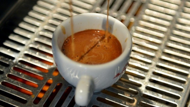 Conab estima em 12,8% queda na produção de café no Brasil em 2017