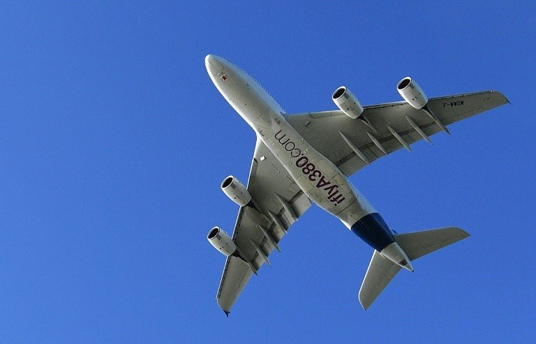A380 da air france faz pouso de emergência no canadá por falha em motor