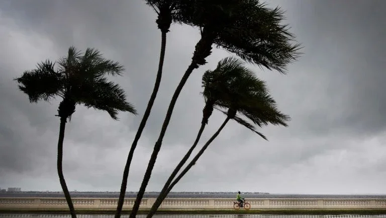 Furacão Irma é rebaixado para tempestade tropical