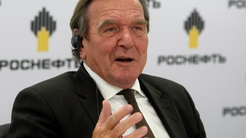 Ex-chanceler alemão Gerhard Schröder vira presidente de conselho da Rosneft