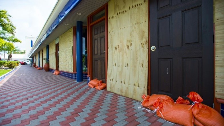Furacão Irma provoca grandes danos em ilhas no Caribe