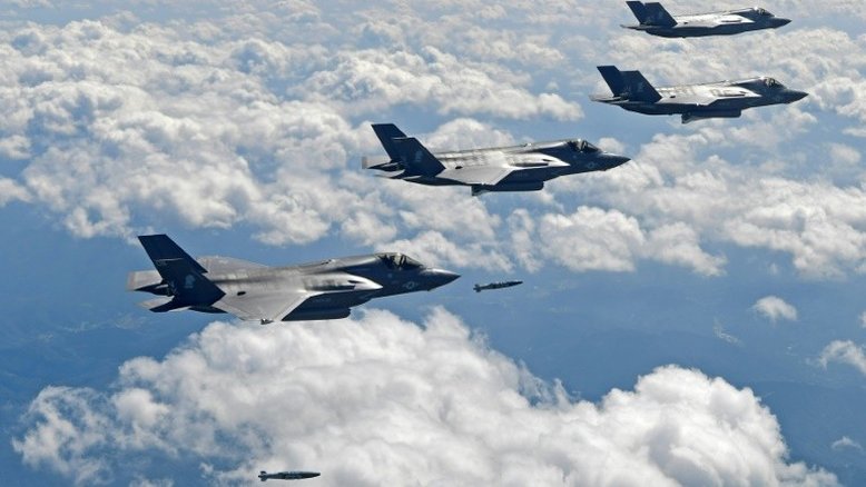 Pentágono: bombardeiros dos EUA voam próximo ao litoral da Coreia do Norte