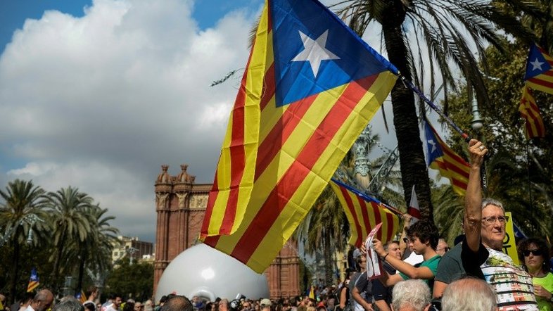 Apelos à mediação da UE entre Madri e Catalunha se intensificam em vão