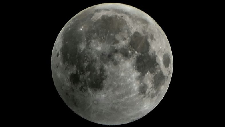 Rússia vai cooperar com EUA na construção de estação espacial lunar