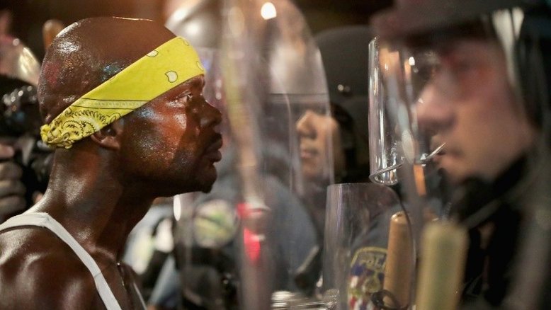 EUA: prefeita de St. Louis pede investigação contra polícia
