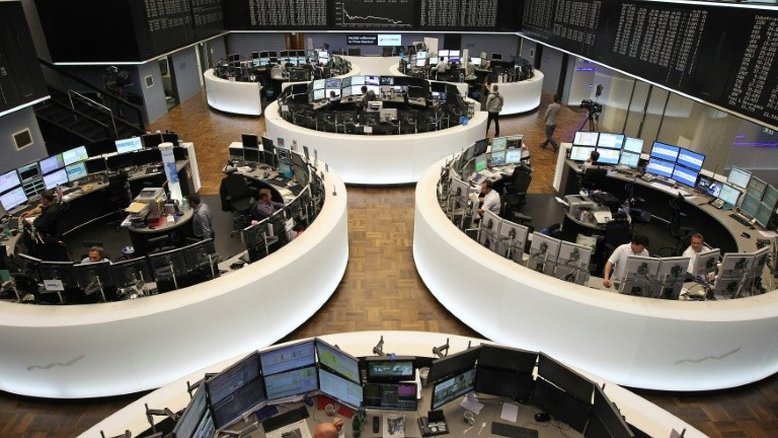 Bolsas europeias fecham a semana sem tendência definida