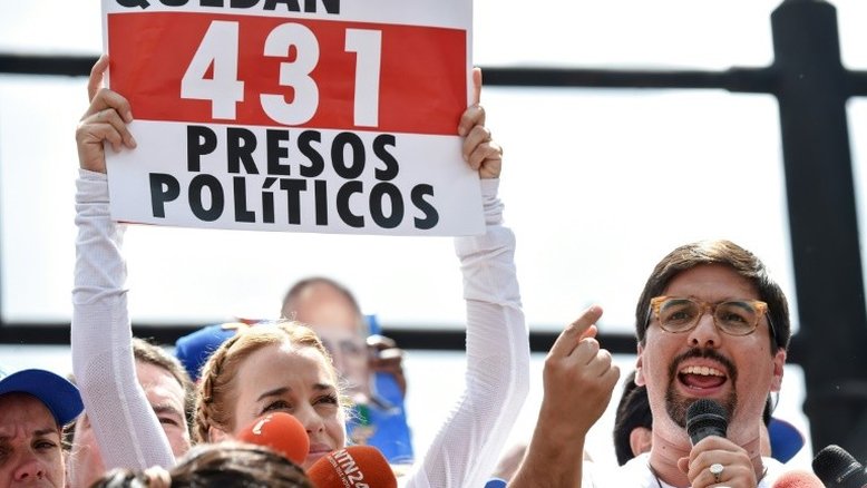 Venezuela: famílias de opositores presos pedem atenção à Cruz Vermelha
