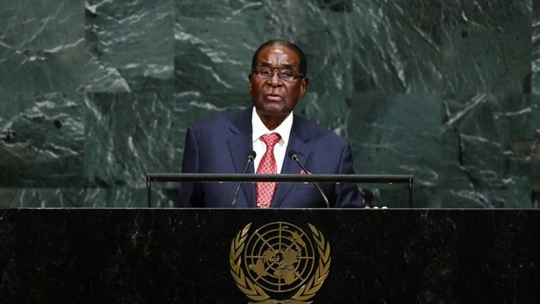 Presidente do Zimbábue chama Trump de 'Gigante Golias' que ameaça o mundo