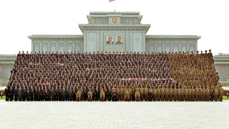 Líder norte-coreano celebra "êxito perfeito" do último teste nuclear