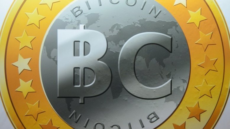 Câmbio chinês de bitcoins decide parar de negociar moeda