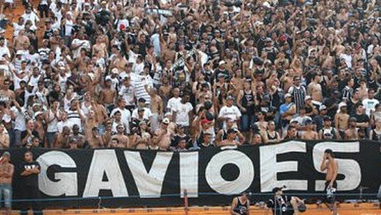FPF proíbe símbolos de organizadas do Corinthians em estádios de SP