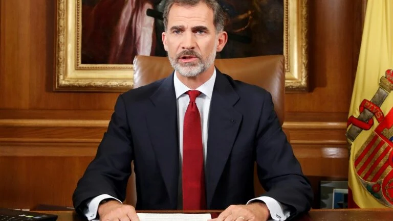 Rei Felipe: Espanha vive 