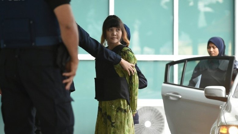 Meio-irmão de Kim Jong-Un tinha substância mortal no rosto e na roupa