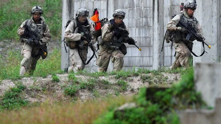 Hackers norte-coreanos roubam documentos militares da Coreia do Sul