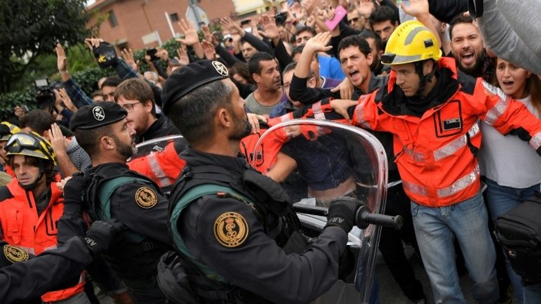 Governo espanhol pede ao Executivo catalão fim da 'farsa' do referendo