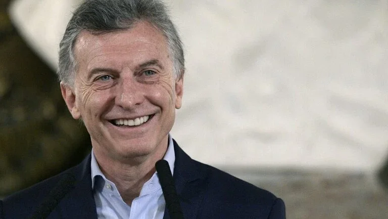 Fortalecido por legislativas, Macri propõe acordo sobre reformas econômicas