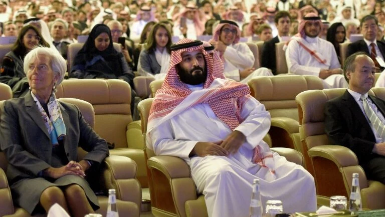 O príncipe herdeiro promete uma Arábia Saudita "moderada e tolerante"