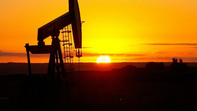 Petróleo sobre em Nova York e Londres após discurso de Trump