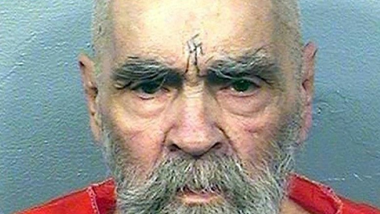 Serial killer Charles Manson morre aos 83 anos nos EUA