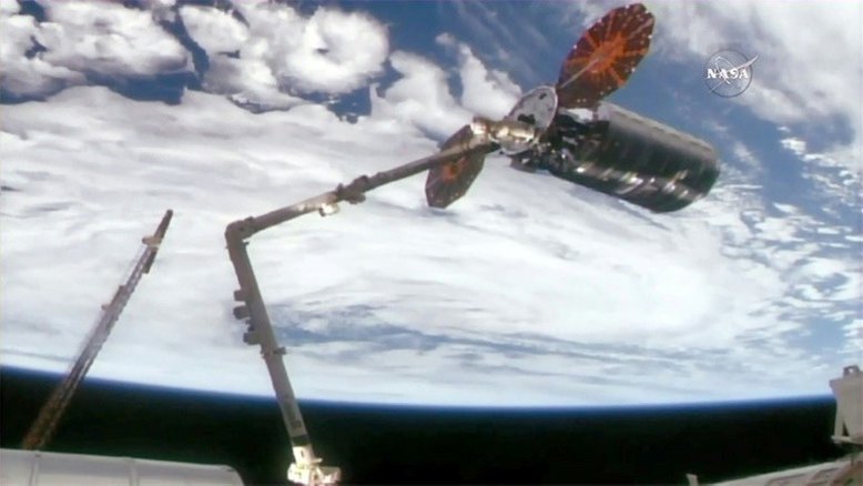 Cápsula de abastecimento Cygnus chega à ISS