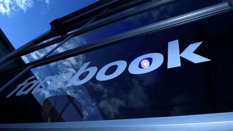 Lucros trimestrais do Facebook aumentam 79% a US$ 4,7 bilhões