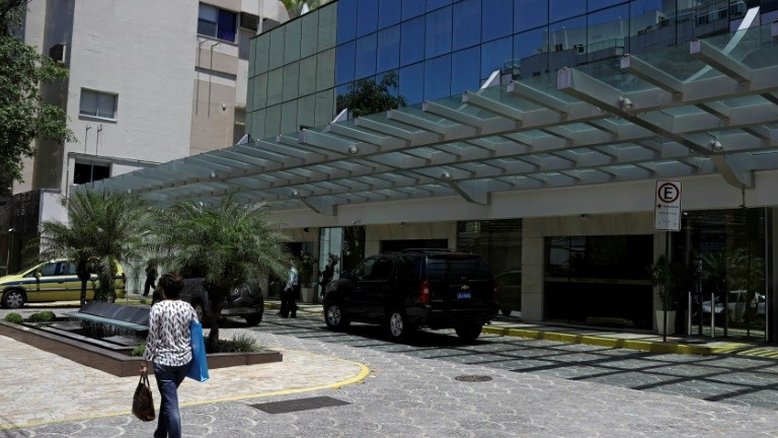 Vice-cônsul dos EUA baleada no Rio deixa hospital