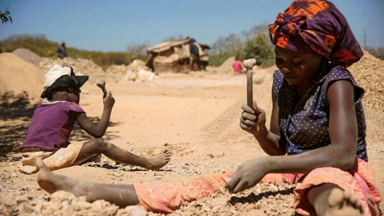 Empresa chinesa investiga trabalho infantil em minas africanas de cobalto