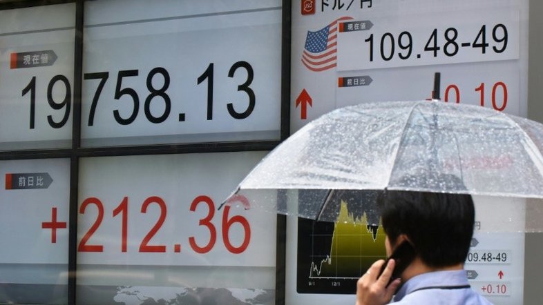 Bolsa de Tóquio fecha com queda de 0,6%
