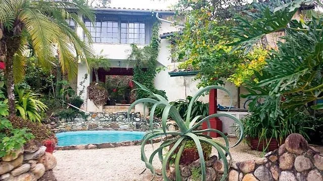 Mansão de Clodovil em Ubatuba pode ser demolida; entenda o motivo