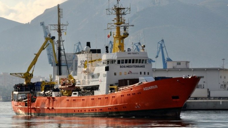 Resgatados 1.500 imigrantes no Mediterrâneo em três dias