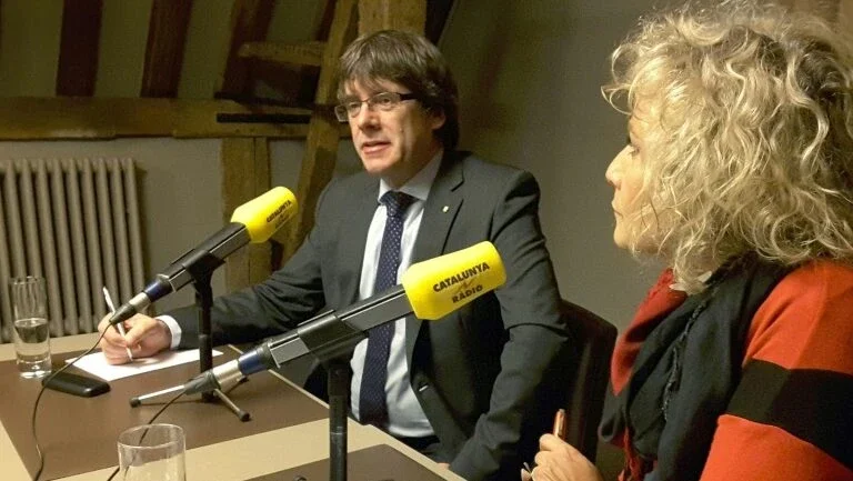 Puigdemont pede unidade do independentismo nas eleições catalãs