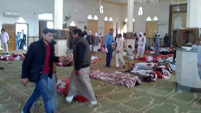 Massacre em mesquita no Sinai egípcio deixa 235 mortos