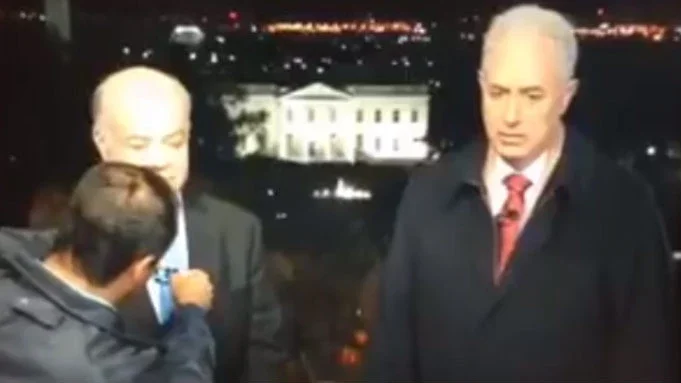Acusado de racismo na web, William Waack é afastado do Jornal da Globo
