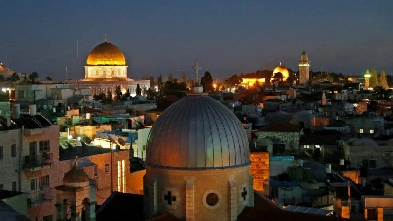 Jerusalém, uma cidade de orações e conflitos