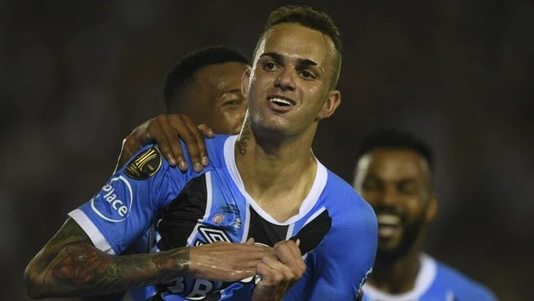 Luan rebate críticas por atuação na final do Mundial: 